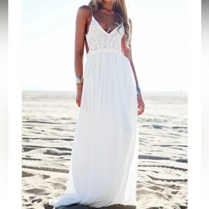Elegant White Lace Maxi Dress